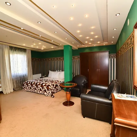 Garni Garson-lux Ns 4* נובי סאד