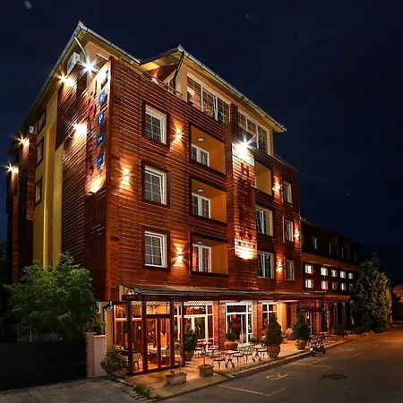 מלון Garni Garson-lux Ns