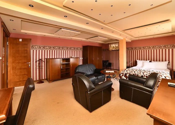 Garni Garson-lux Ns Hotel 4*