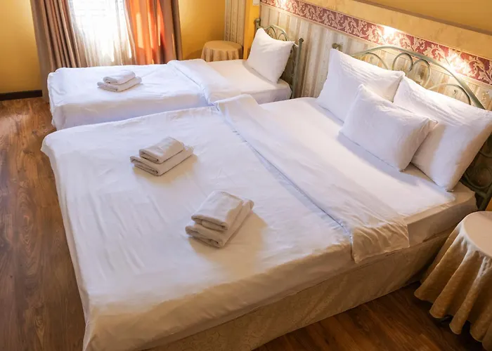 Garni Garson-lux Ns Hotel